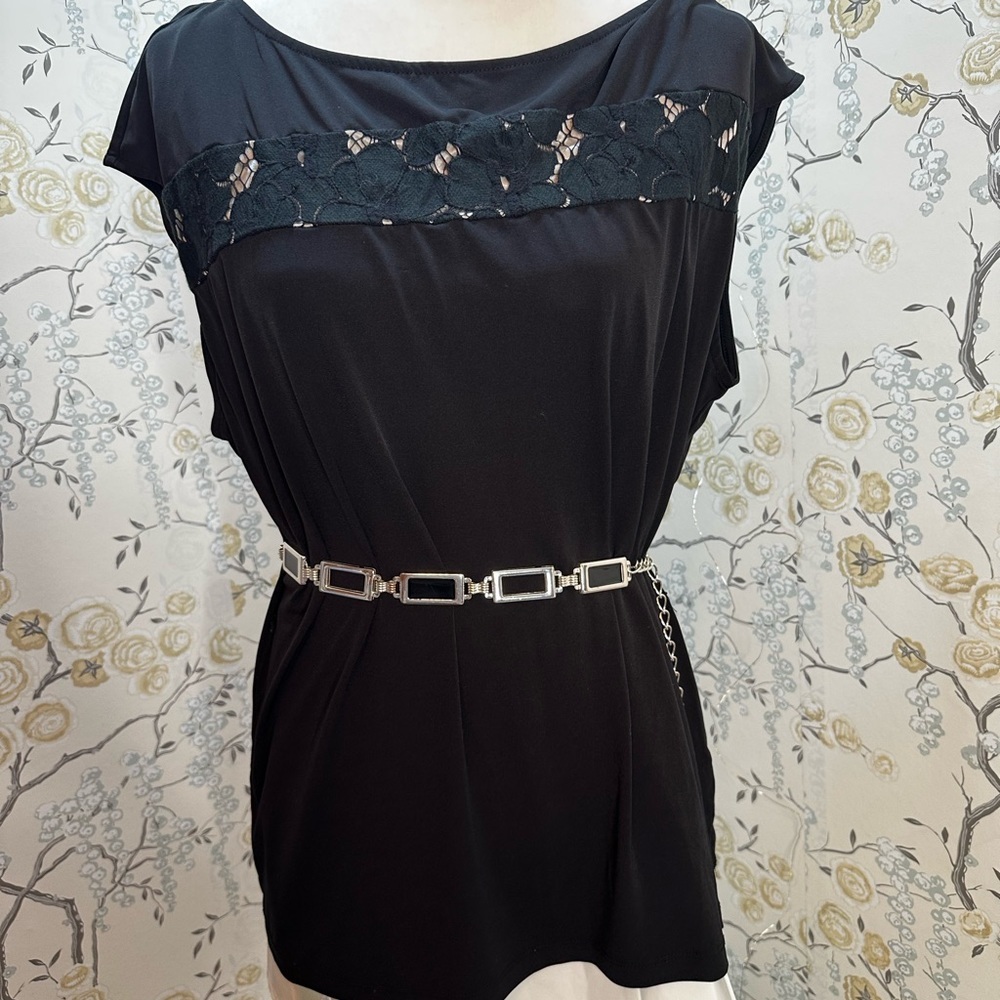 New York & Company Black Graphic Embellished Cap Sleeve Blouse